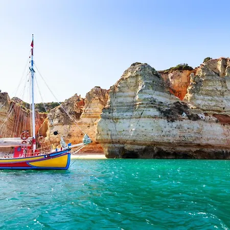 Dream House In Clube