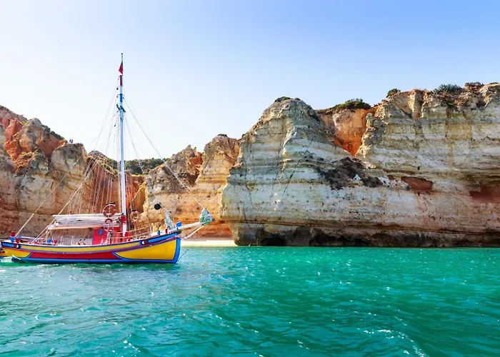 Dream House In Clube