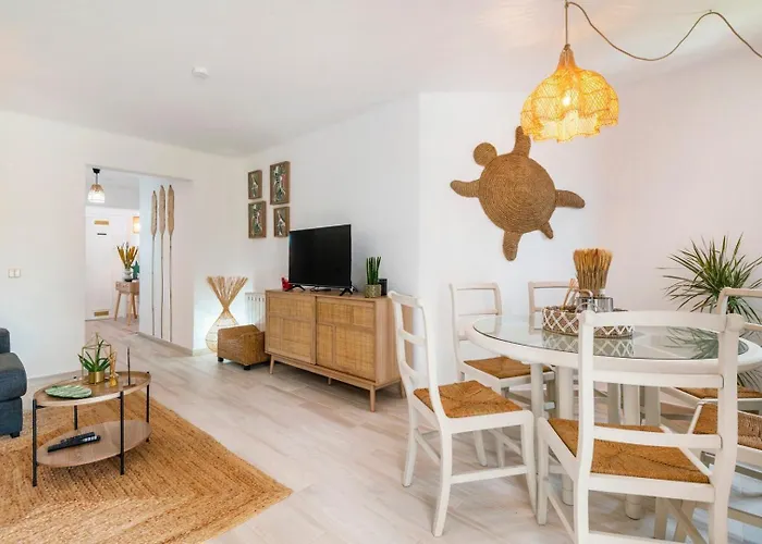 Dream House In Clube * Αλμπουφέιρα